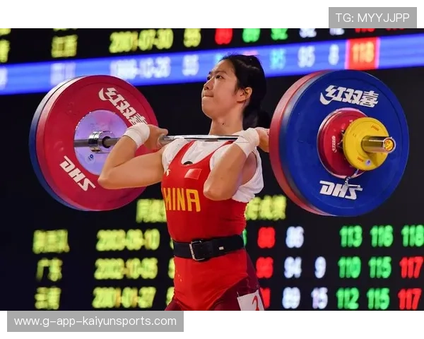 国际举重女子组推广安全举重入门课程，国际举重比赛视频